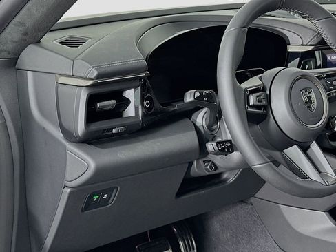 New 2026 Porsche Macan Turbo Electric AWD/4WD image 11