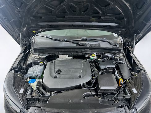 Used 2023 Volvo XC40 B5 Plus w/ Driver Assist Package AWD/4WD image 36