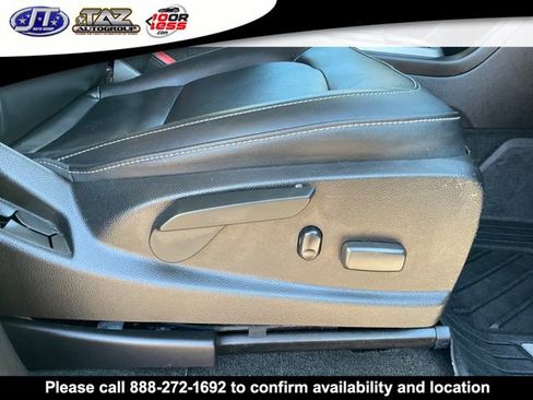 Used 2017 Chevrolet Colorado LT w/ Luxury Package, Chrome image 16