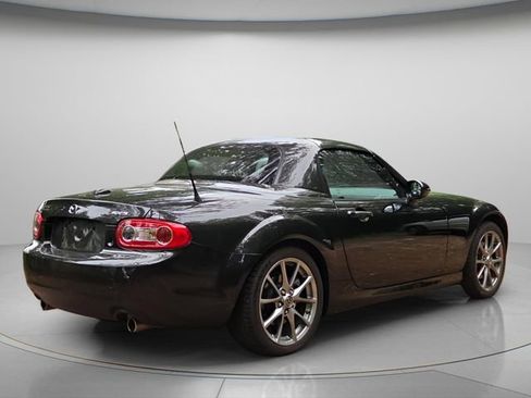 Used 2011 MAZDA MX-5 Miata Grand Touring RWD image 7