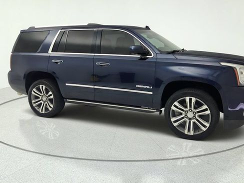 Used 2017 GMC Yukon Denali w/ Open Road Package RWD image 8