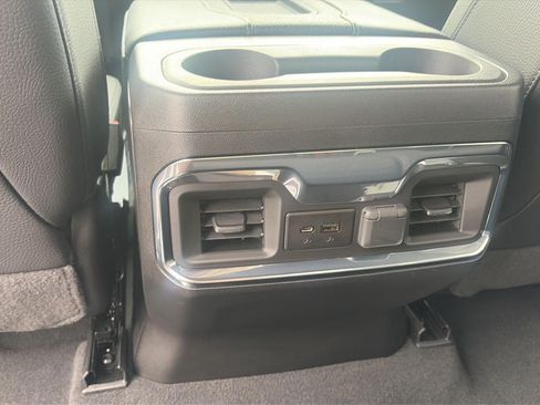 Used 2022 GMC Sierra 2500 Denali w/ Denali Ultimate Package AWD/4WD image 47