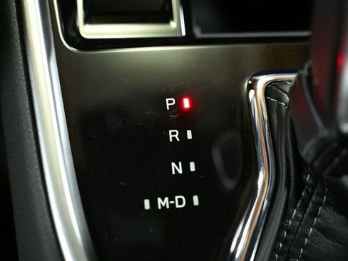 Used 2025 Subaru Outback Premium w/ Popular Package #1A image 30