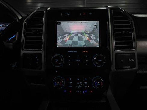 Used 2017 Ford F350 Lariat image 34