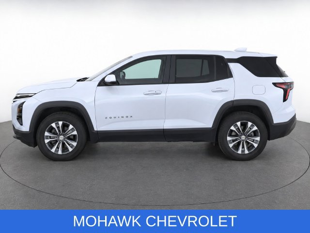 Used 2026 Chevrolet Equinox LT AWD/4WD image 8