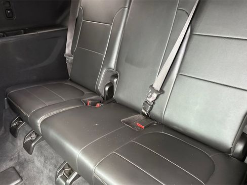 Used 2021 Chevrolet Traverse Premier image 12