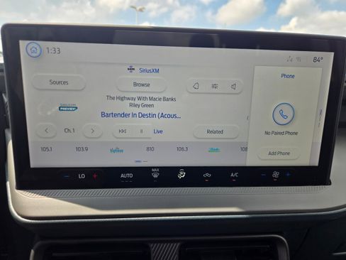 New 2025 Ford Maverick XL image 16