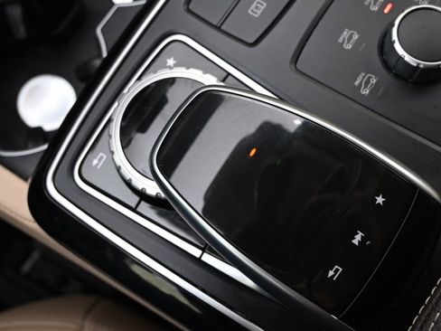 Used 2017 Mercedes-Benz GLE 350 4MATIC image 32