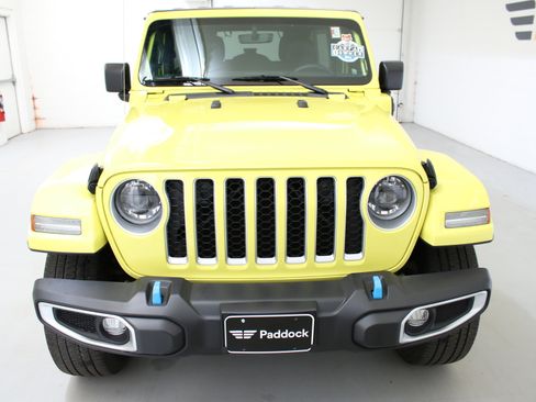 Used 2023 Jeep Wrangler Unlimited Sahara AWD/4WD image 2