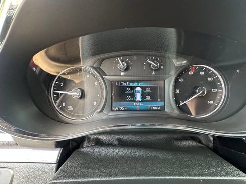 Used 2022 Buick Encore Preferred w/ Safety Package AWD/4WD image 13