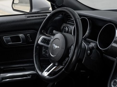 Used 2019 Ford Mustang GT Premium w/ Carbon Sport Interior Package RWD image 21