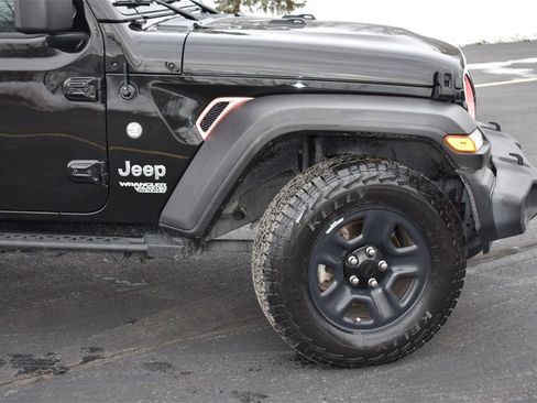 Used 2021 Jeep Wrangler Unlimited Sport image 4