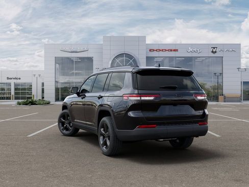 New 2025 Jeep Grand Cherokee L Limited w/ Black Appearance Package AWD/4WD image 3