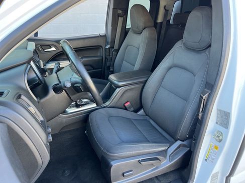 Used 2018 Chevrolet Colorado LT w/ Safety Package image 21