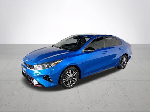 Used 2022 Kia Forte GT-Line w/ GT-Line Premium Package FWD image 2