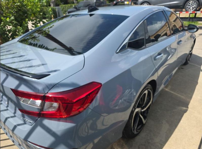 Used 2022 Honda Accord Sport image 2