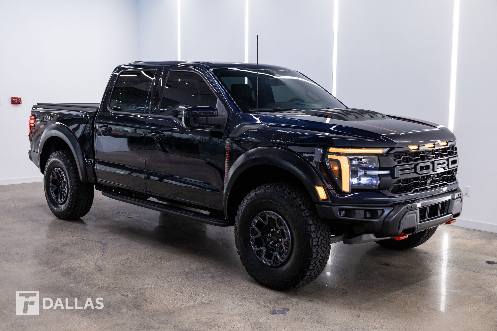 Used 2026 Ford F150 Raptor w/ Equipment Group 803A Raptor R AWD/4WD image 18