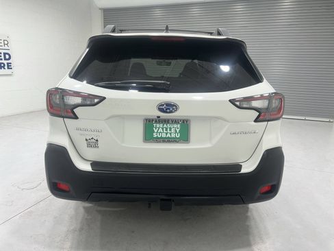 Used 2025 Subaru Outback Premium AWD/4WD image 7