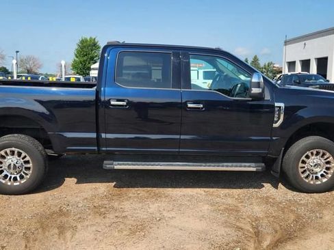 Used 2022 Ford F350 XLT w/ XLT Premium Package AWD/4WD image 3