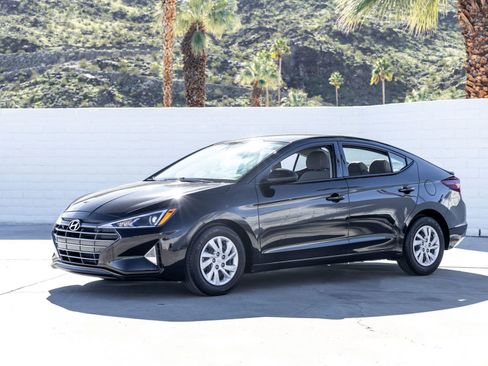 Used 2020 Hyundai Elantra SE image 8