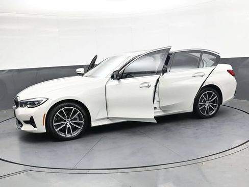 Used 2019 BMW 330i xDrive Sedan w/ Convenience Package AWD/4WD image 28