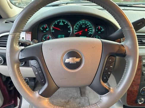 Used 2008 Chevrolet Suburban LT w/ LT Preferred Equipment Group image 22