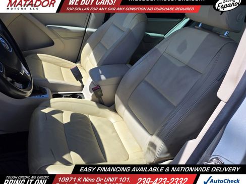 Used 2013 Volkswagen Tiguan S image 9
