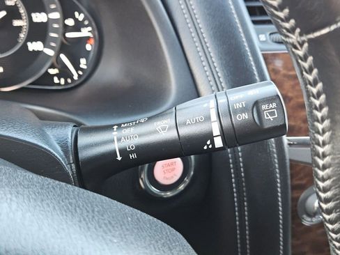 Used 2020 Nissan Armada SL w/ Premium Package image 21