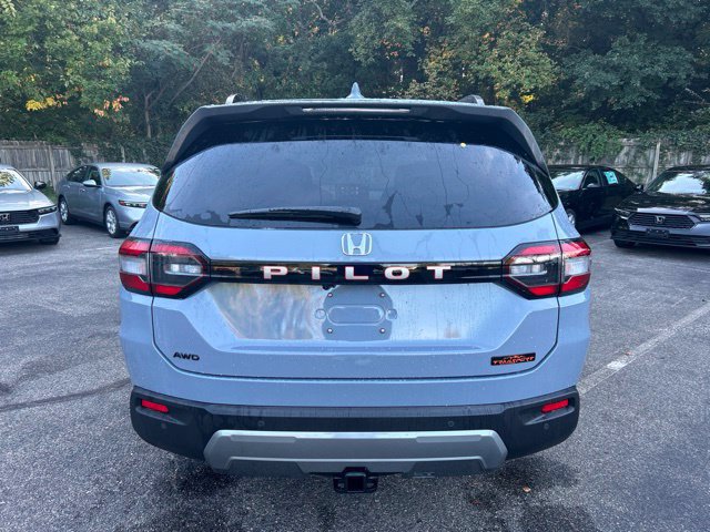 New 2026 Honda Pilot TrailSport image 5