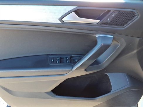 Used 2022 Volkswagen Tiguan S image 15