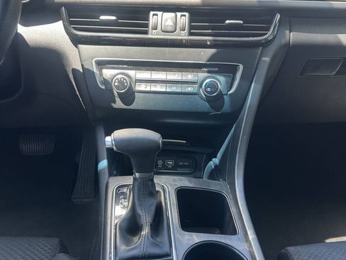 Used 2017 Kia Optima LX FWD image 4