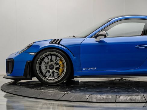 Used 2019 Porsche 911 GT2 RS RWD image 10