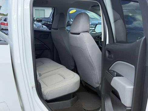 Used 2018 Chevrolet Colorado W/T w/ WT Convenience Package RWD image 30