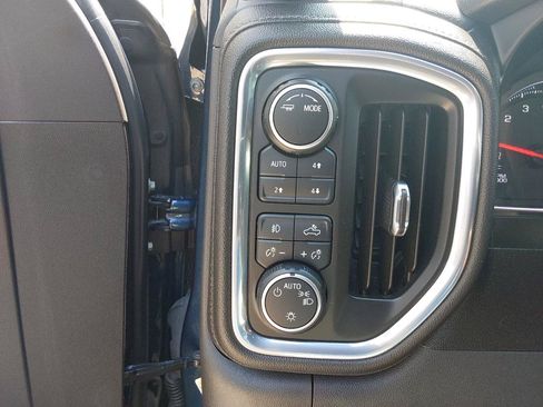 Used 2021 Chevrolet Silverado 1500 RST AWD/4WD image 31