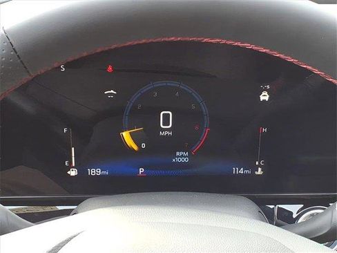 New 2026 Chevrolet Trax RS w/ Sunroof Package image 25