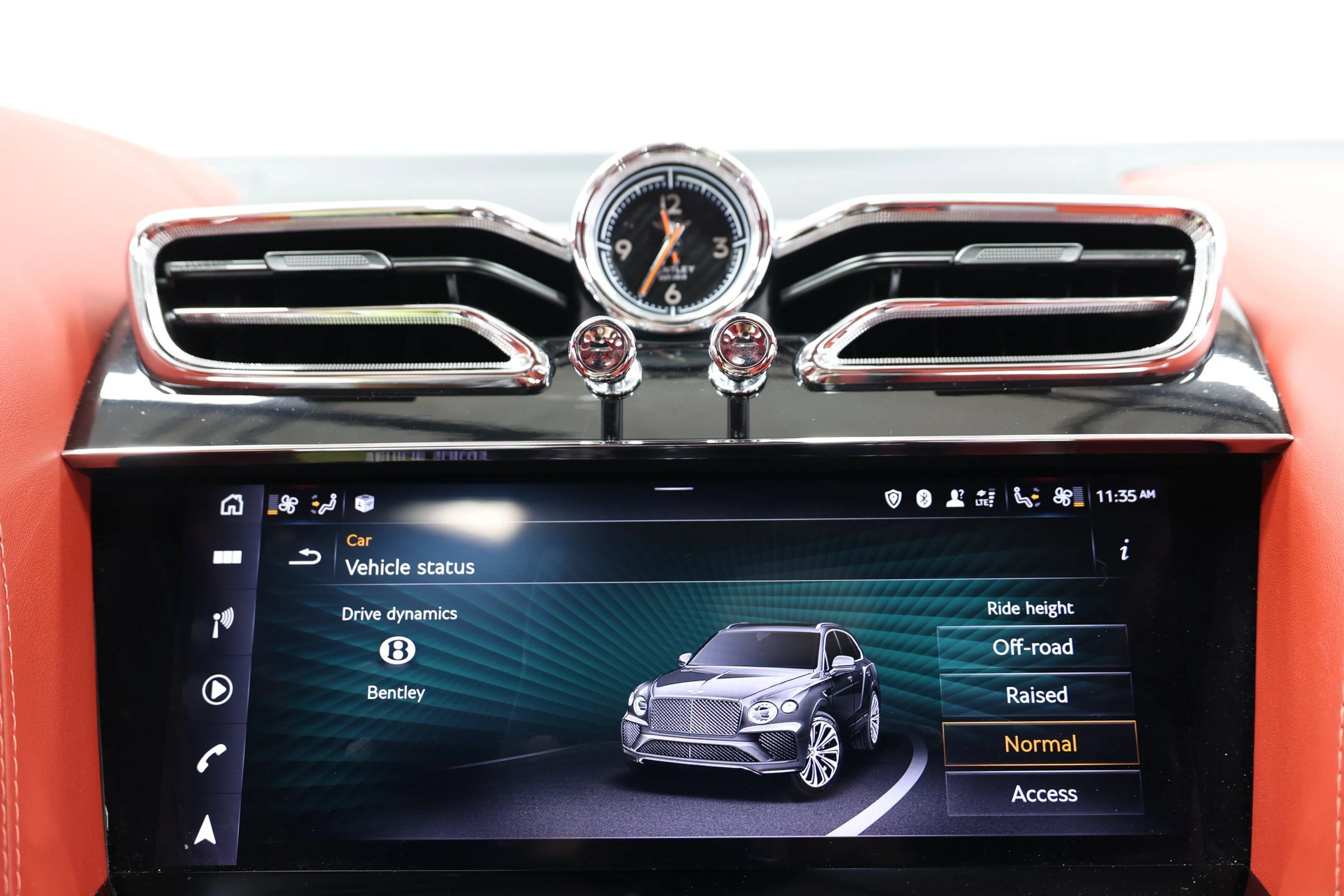 Used 2022 Bentley Bentayga AWD/4WD image 41