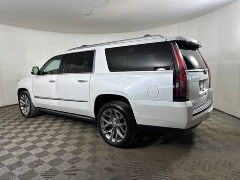 Used 2016 Cadillac Escalade ESV Premium image 5