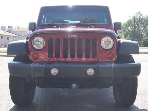 Used 2013 Jeep Wrangler Sport AWD/4WD image 13