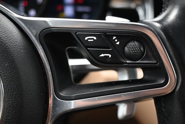 Used 2019 Porsche Macan AWD/4WD image 17