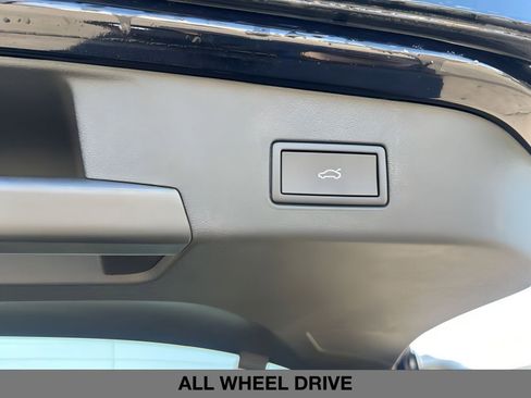 New 2025 Volkswagen ID.4 Pro S Plus image 14