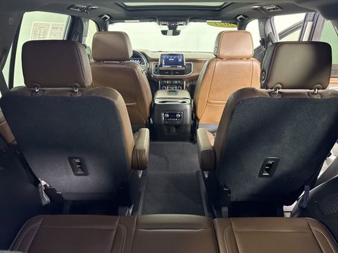 Used 2021 Chevrolet Tahoe High Country w/ Premium Package image 20