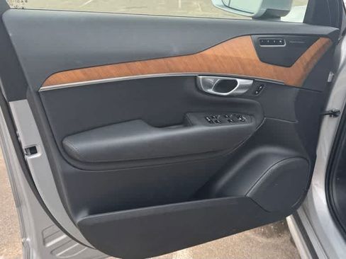 Used 2024 Volvo XC90 B5 Plus w/ Protection Package Premier AWD/4WD image 18
