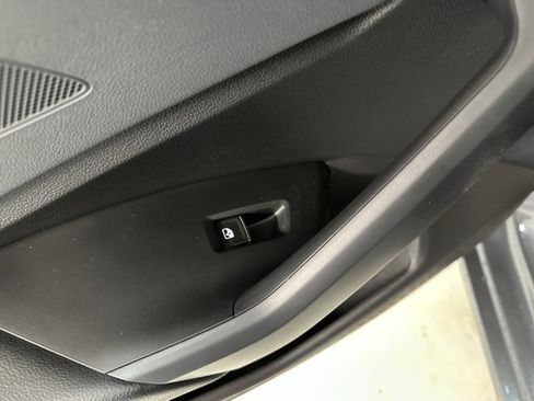 New 2026 Volkswagen Jetta SE FWD image 24