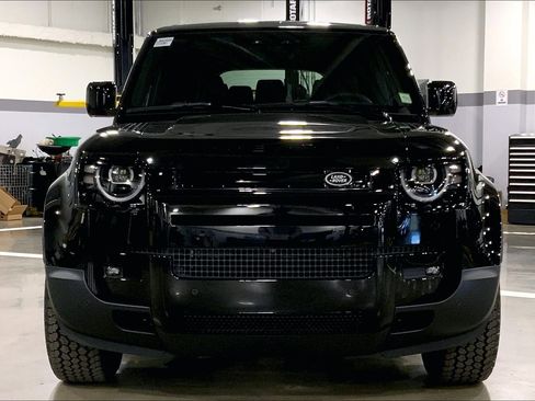 New 2026 Land Rover Defender 110 S image 3