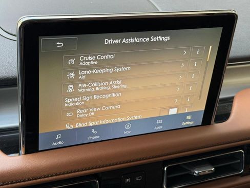 Used 2023 Lincoln Aviator Reserve w/ Equipment Group 201A AWD/4WD image 31