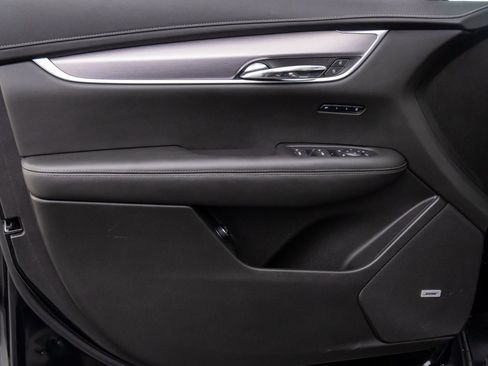 Certified 2023 Cadillac XT6 Luxury w/ LPO, Floor Liner Package image 15