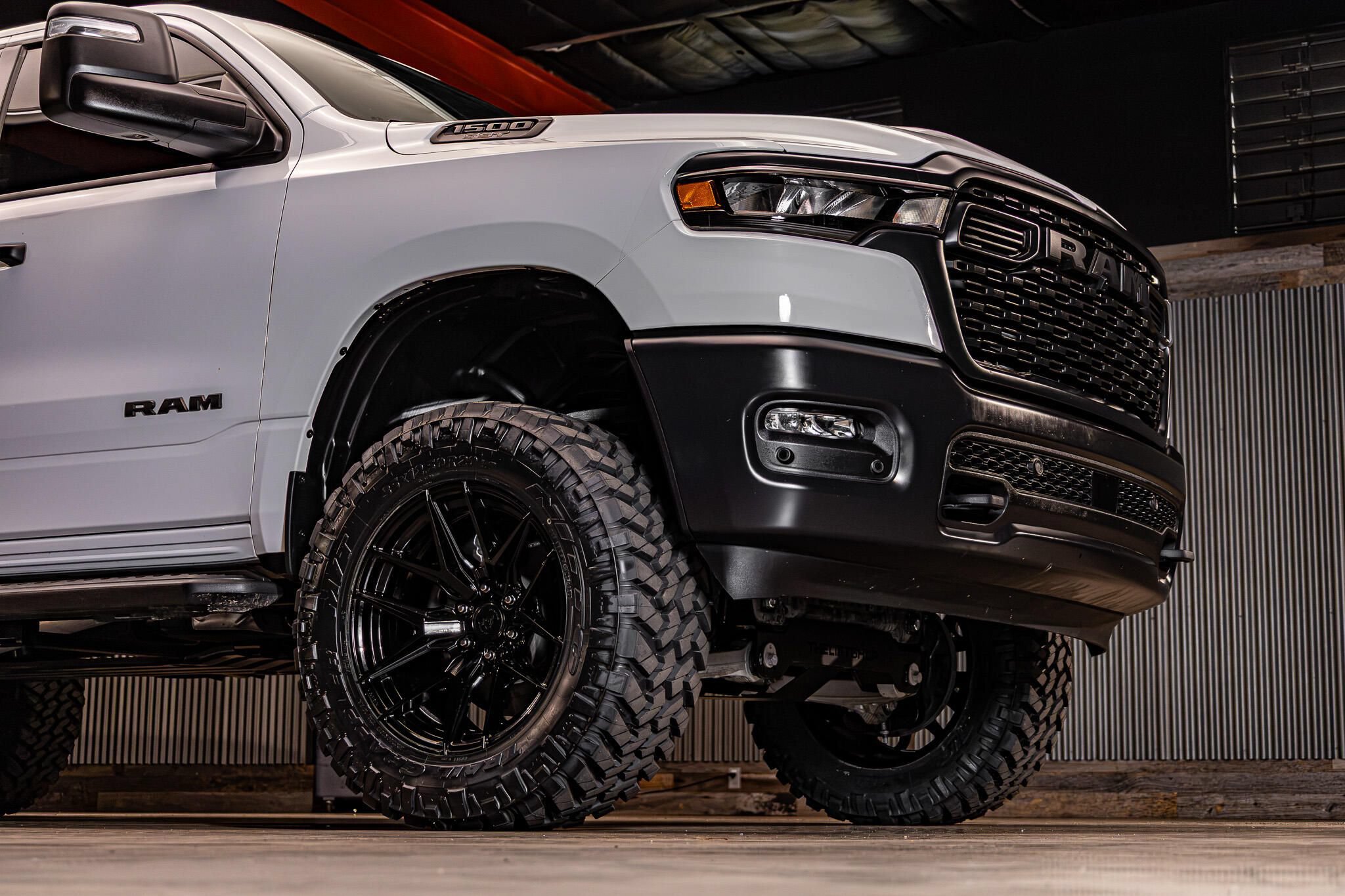 Used 2025 RAM 1500 Warlock AWD/4WD image 12