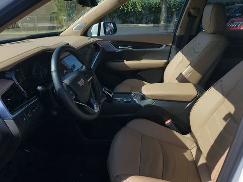 Certified 2024 Cadillac XT6 Premium Luxury w/ Platinum Package FWD image 21