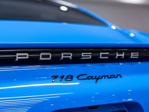Certified 2024 Porsche 718 Cayman w/ Premium Package RWD image 21