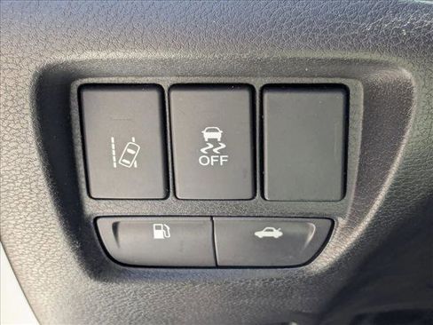 Used 2016 Acura TLX w/ Technology Package FWD image 13